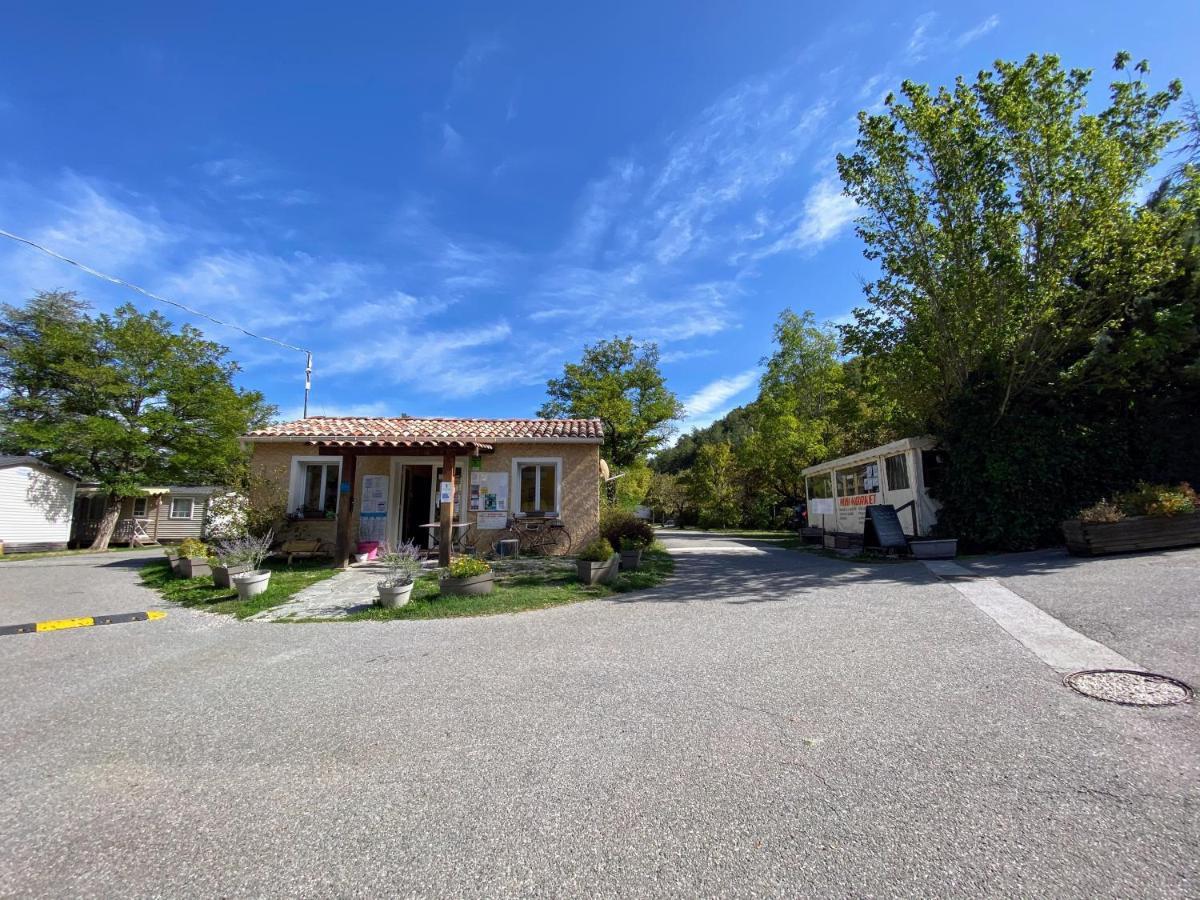 奥兰治王子露营酒店 Orpierre 外观 照片